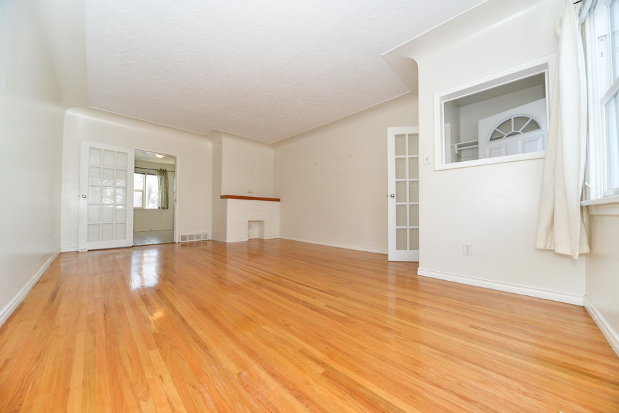 1,636 sqft living space, 3 Bedroom, 2 Bath, Full Kitchen with large Living Room in Prince Rupert
